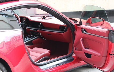 Porsche 911, 2022 год, 17 500 000 рублей, 23 фотография