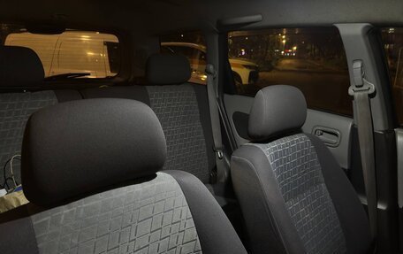 Nissan Wingroad III, 2003 год, 300 000 рублей, 18 фотография