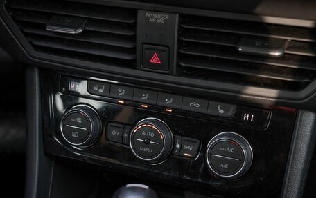 Volkswagen Jetta VII, 2019 год, 1 878 000 рублей, 9 фотография