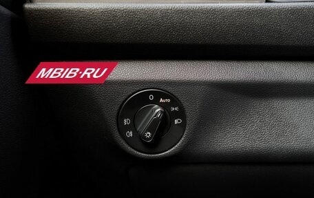 Volkswagen Jetta VII, 2019 год, 1 878 000 рублей, 12 фотография