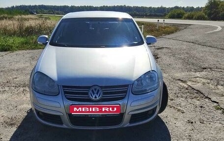 Volkswagen Jetta VI, 2007 год, 560 000 рублей, 1 фотография