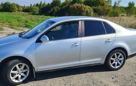 Volkswagen Jetta VI, 2007 год, 560 000 рублей, 2 фотография