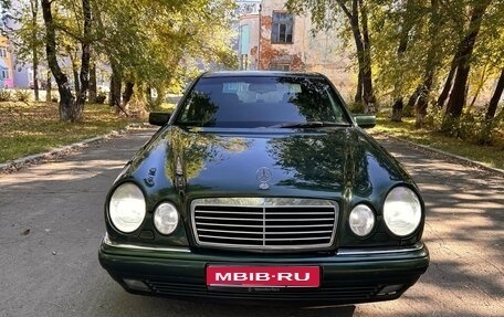 Mercedes-Benz E-Класс, 1996 год, 600 000 рублей, 1 фотография