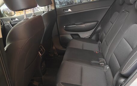 KIA Sportage IV рестайлинг, 2019 год, 2 340 000 рублей, 4 фотография