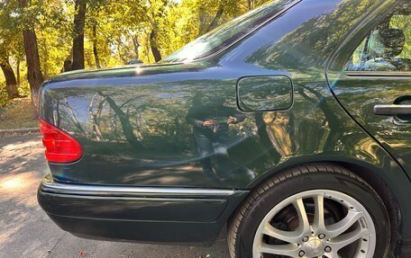 Mercedes-Benz E-Класс, 1996 год, 600 000 рублей, 3 фотография