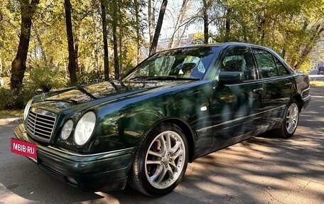 Mercedes-Benz E-Класс, 1996 год, 600 000 рублей, 5 фотография