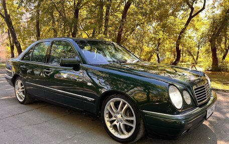 Mercedes-Benz E-Класс, 1996 год, 600 000 рублей, 11 фотография