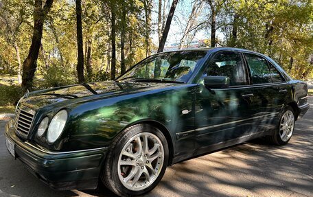 Mercedes-Benz E-Класс, 1996 год, 600 000 рублей, 12 фотография