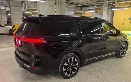 KIA Carnival, 2021 год, 4 690 000 рублей, 24 фотография