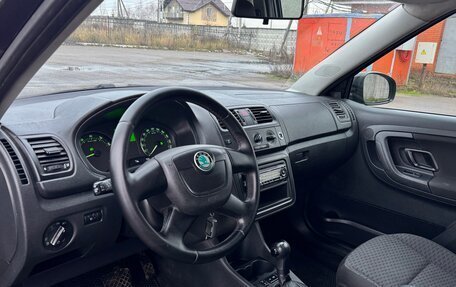 Skoda Fabia II, 2010 год, 650 000 рублей, 18 фотография