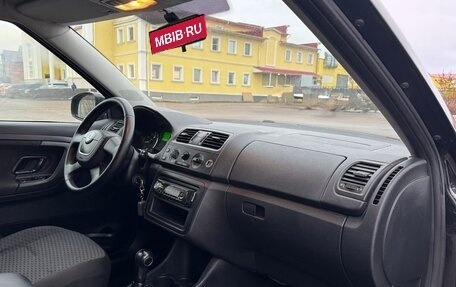 Skoda Fabia II, 2010 год, 650 000 рублей, 24 фотография