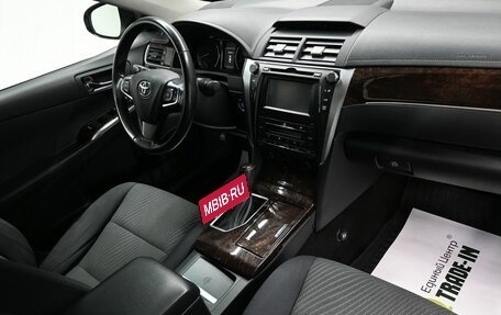 Toyota Camry, 2016 год, 2 245 000 рублей, 14 фотография