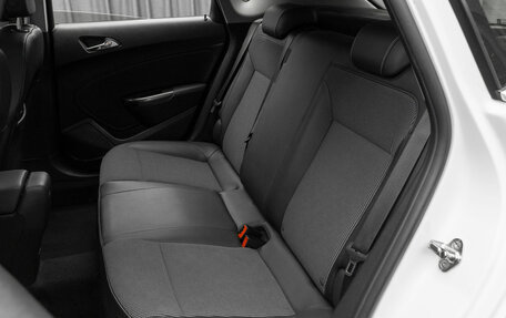 Opel Astra J, 2011 год, 730 000 рублей, 14 фотография