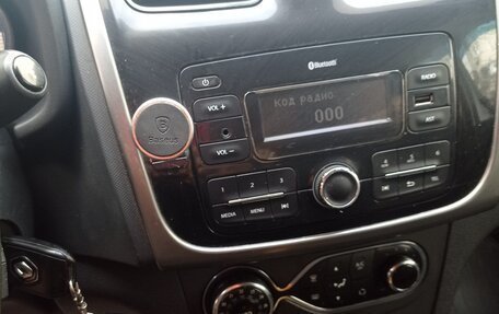 Renault Sandero II рестайлинг, 2018 год, 850 000 рублей, 8 фотография