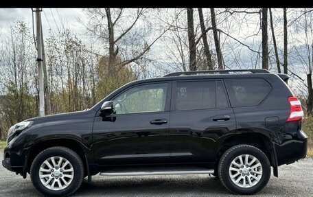 Toyota Land Cruiser Prado 150 рестайлинг 2, 2015 год, 3 600 000 рублей, 13 фотография