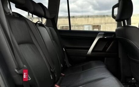 Toyota Land Cruiser Prado 150 рестайлинг 2, 2015 год, 3 600 000 рублей, 38 фотография