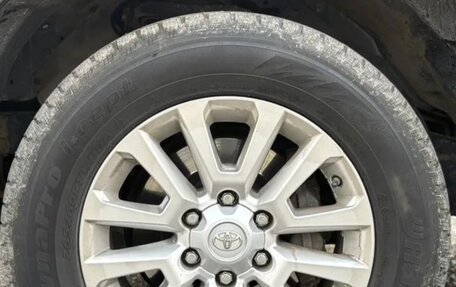 Toyota Land Cruiser Prado 150 рестайлинг 2, 2015 год, 3 600 000 рублей, 40 фотография