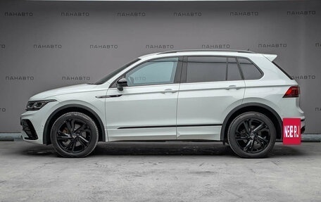 Volkswagen Tiguan II, 2021 год, 3 997 000 рублей, 6 фотография