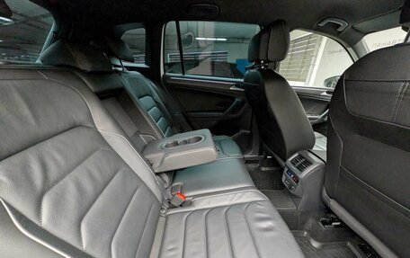 Volkswagen Tiguan II, 2021 год, 3 997 000 рублей, 14 фотография