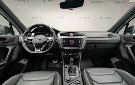 Volkswagen Tiguan II, 2021 год, 3 997 000 рублей, 15 фотография