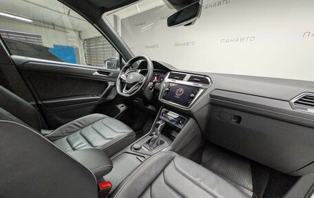 Volkswagen Tiguan II, 2021 год, 3 997 000 рублей, 13 фотография