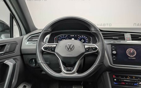 Volkswagen Tiguan II, 2021 год, 3 997 000 рублей, 16 фотография