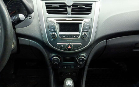 Hyundai Solaris II рестайлинг, 2016 год, 960 000 рублей, 15 фотография