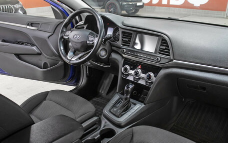 Hyundai Elantra VI рестайлинг, 2019 год, 1 205 000 рублей, 11 фотография