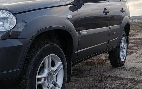 Chevrolet Niva I рестайлинг, 2018 год, 695 000 рублей, 8 фотография