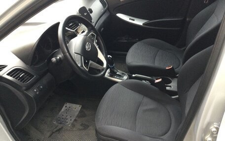 Hyundai Solaris II рестайлинг, 2015 год, 1 200 000 рублей, 4 фотография