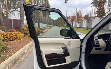 Land Rover Range Rover IV рестайлинг, 2014 год, 3 600 000 рублей, 32 фотография