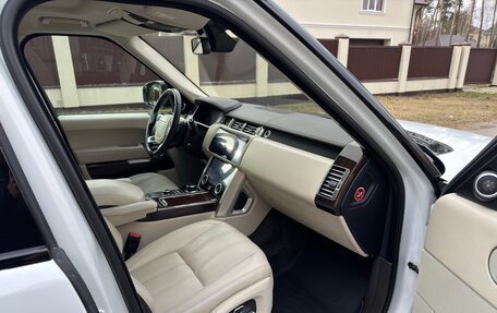 Land Rover Range Rover IV рестайлинг, 2014 год, 3 600 000 рублей, 33 фотография