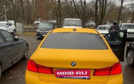 BMW 5 серия, 2019 год, 2 250 000 рублей, 3 фотография