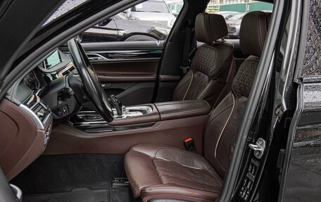 BMW 7 серия, 2016 год, 4 600 000 рублей, 11 фотография