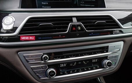 BMW 7 серия, 2016 год, 4 600 000 рублей, 15 фотография