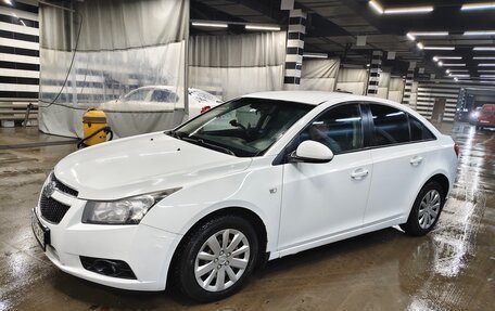 Chevrolet Cruze II, 2012 год, 650 000 рублей, 3 фотография