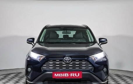 Toyota RAV4, 2020 год, 2 399 000 рублей, 2 фотография