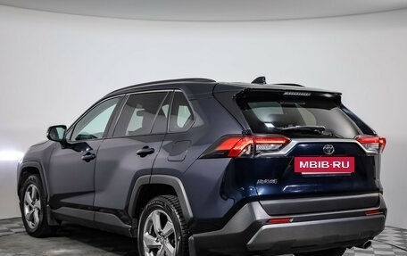 Toyota RAV4, 2020 год, 2 399 000 рублей, 7 фотография