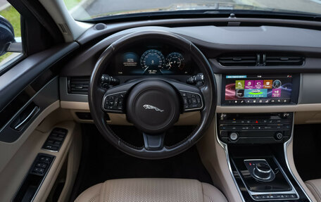 Jaguar XF II, 2016 год, 2 299 000 рублей, 11 фотография