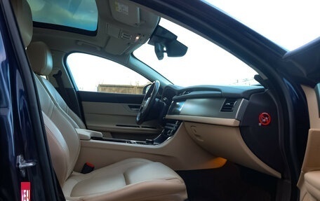 Jaguar XF II, 2016 год, 2 299 000 рублей, 22 фотография