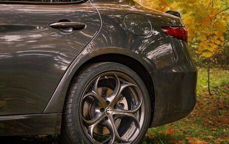 Alfa Romeo Giulia II, 2021 год, 2 800 000 рублей, 3 фотография