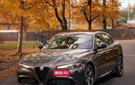 Alfa Romeo Giulia II, 2021 год, 2 800 000 рублей, 15 фотография