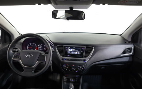 Hyundai Solaris II рестайлинг, 2018 год, 849 000 рублей, 9 фотография