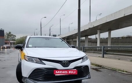 Toyota Camry, 2020 год, 1 790 000 рублей, 3 фотография