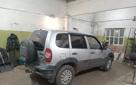 Chevrolet Niva I рестайлинг, 2012 год, 350 000 рублей, 4 фотография