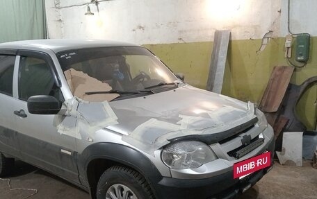 Chevrolet Niva I рестайлинг, 2012 год, 350 000 рублей, 3 фотография