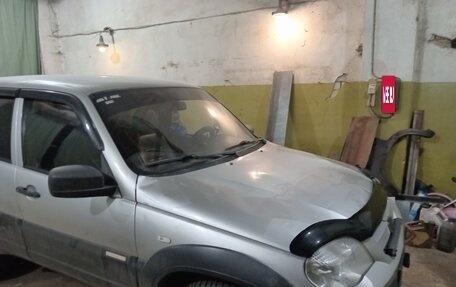 Chevrolet Niva I рестайлинг, 2012 год, 350 000 рублей, 6 фотография