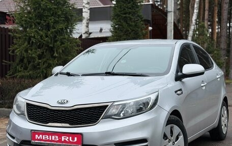 KIA Rio III рестайлинг, 2015 год, 1 090 000 рублей, 1 фотография