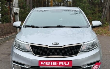 KIA Rio III рестайлинг, 2015 год, 1 090 000 рублей, 6 фотография