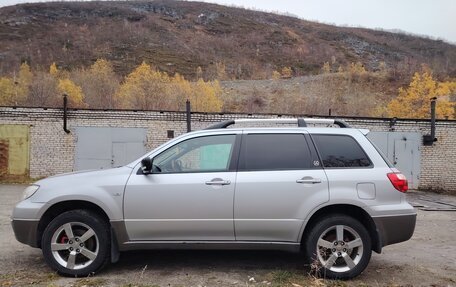 Mitsubishi Outlander III рестайлинг 3, 2007 год, 550 000 рублей, 11 фотография